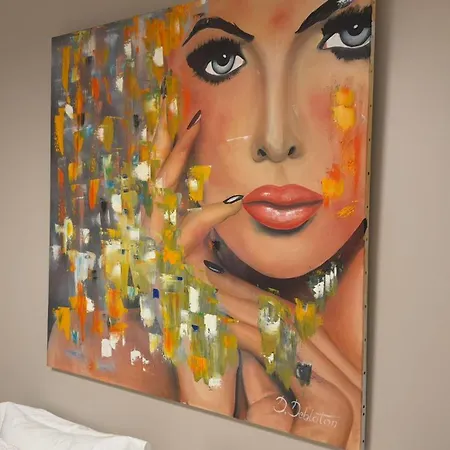 A 5-minute Break From Disney, Direct Access To Paris Apartmán